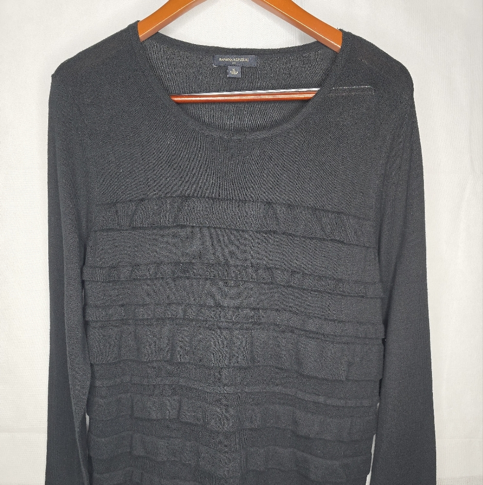 Banana Republic Factory Pullover Sweater Black Tiered Ruffle Long Sleeve XL
